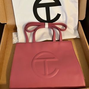 Size medium - color corn beef